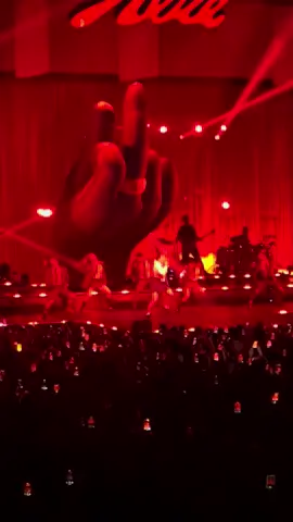 @Hélé  #helena #concert #zenith #merci 