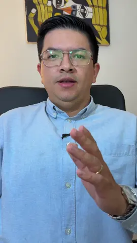 Cómo cobrar una deuda con elegancia 😌💰 ¿Te ha pasado que alguien te debe dinero… y cada vez que lo ves sonríes, pero por dentro llevas un Excel con intereses emocionales? 😏💼 Hoy te enseño a cobrar con clase, sin sonar desesperado, y con el mismo tono de quien envía recordatorios… pero en francés. #fblifestyle