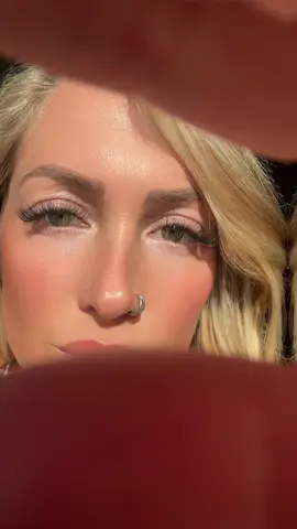 Green eyes are rare … #greeneyes #oceaneyes #amazinglife 