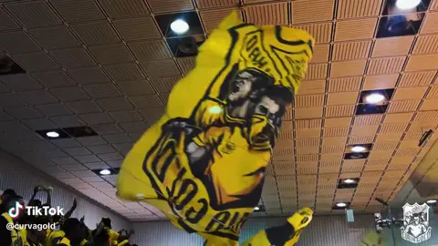 هذي رسالتنا🥁💛🖤#اتحادنا_واحد#كورفا_قولد #المدرج_الشمالي#one_family #الاتحاد