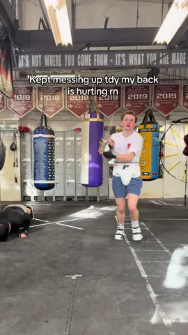 Backshots 🤕 . . . #fyp #jumprope #fail #painful 