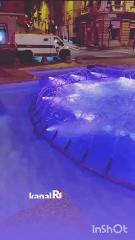 Palčić gore za sve prijevremeno rođene bebe 👍 💜Riječke fontane u ljubičastom povodom Svjetskog  dana prijevremeno rođene djece! #fyp #pageforyou #palcic