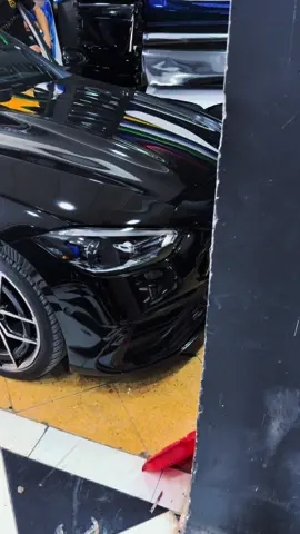 #الشعب_الصيني_ماله_حل😂😂 #c220d #mercedes #foryoupage #detailing @H&M accesoires autos 