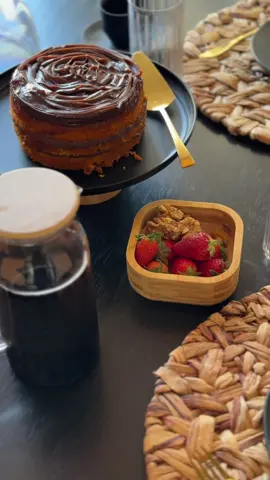 Casa organizada ❤️ #poteshermeticos #boleira #mesaposta #inspiracion @Thami Lambert 