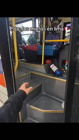 Que es lo mas loco que te ah pasado en un bus?🚕🚕🇵🇪🕶️ #bus #micro #peru #lima #parati 