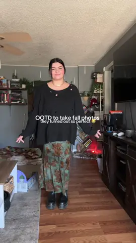 a lil ootd 💃🏻 #outfitoftheday #momfit #size16 #softalt #softalternativefashion 