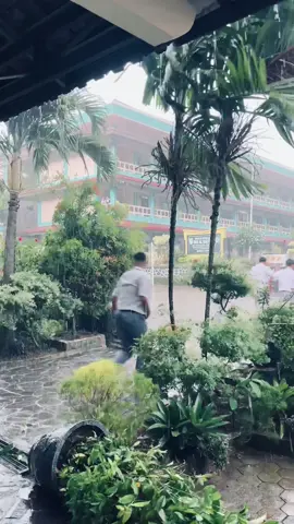 #rain #smaalkautsarbandarlampung #4u #fyp #hujan 