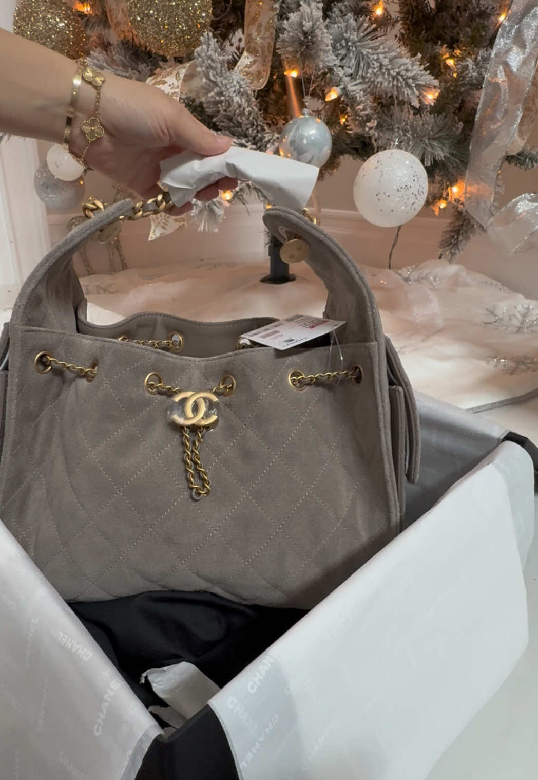 Merry Christmas to myselffff. Finally got my hands on the Chanel 25 small in grey suede ❤️ #chanel #chanel25 