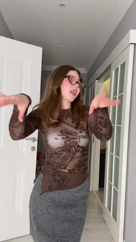 Fake body. Fake situation. I am 23 years old ⚠️. 