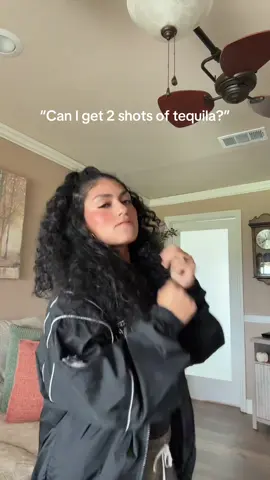 4 shots?? babes, I can’t bill insurance for that 😭✍🏽 If you need a baddie therapist book with me 🫶🏽 Aetna + Quest accepted TherapyBaddie.com ✨ #therapyhumor #latinatiktok #firstgentherapist #humor #trend 