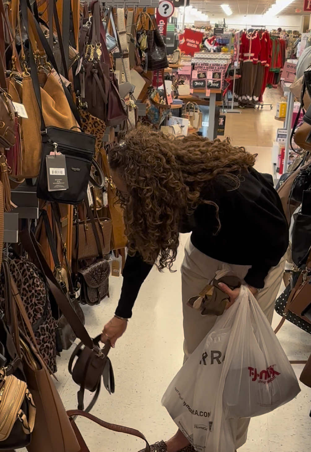 Candice 🤝 Shopping! I have her to thank for my shopping addiction and love for TJ #tjmaxx #shopping 