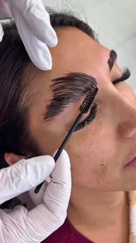 WHAT ARE THOSE????? #fyp #foryou #eyebrows #fypシ 