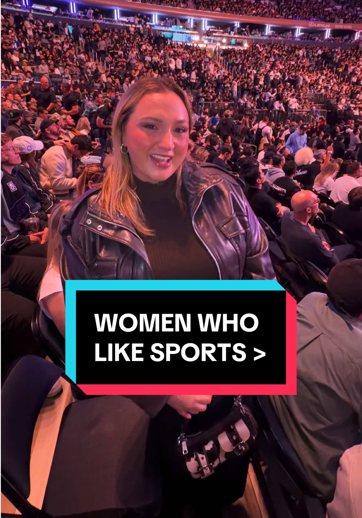 sports girlies come to the front plz #sports #womeninsports #UFC #workinsports 
