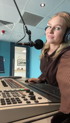 awkies … #liveradio 