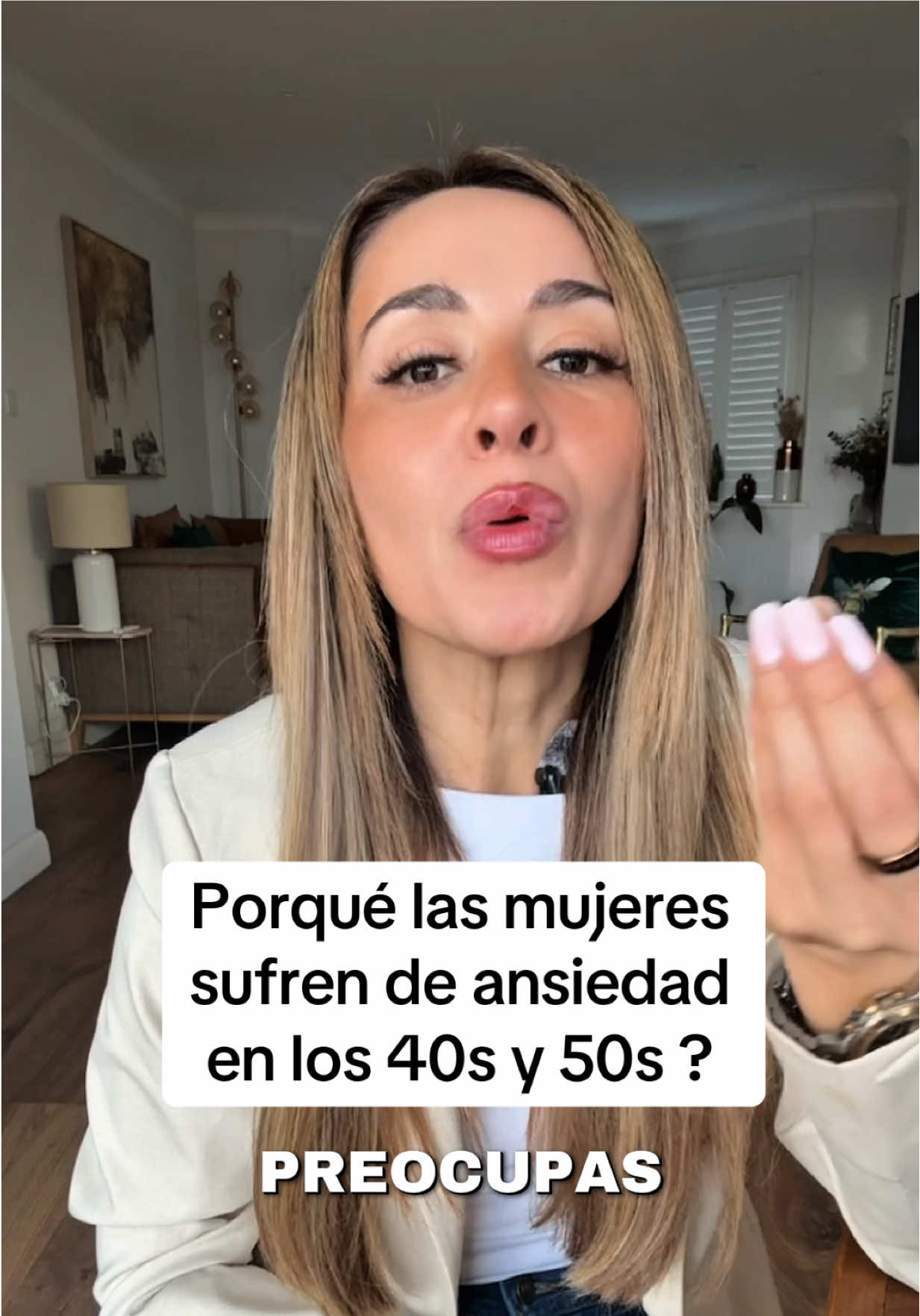 La ansiedad es un síntoma muy fuerte de la Menopausia #adrianamontmenopausia #perimenopausia #menopausia #mexico🇲🇽 #salud 
