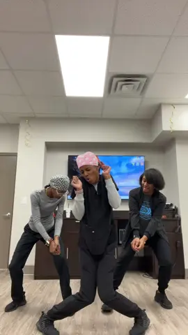 Now break yo legs 😅🤣🤣🤣🤣@Mykael @Kota 