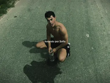 La estás esperando mientras la vida se te está escapando… #marpe #mentalidad #gymmotivation #disciplina #sentimientos 