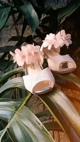 Gwapa kaayo ❤️ #budolfinds #trendysandals #elegantsandals #sandalsforkids #koreansandalsforkids 