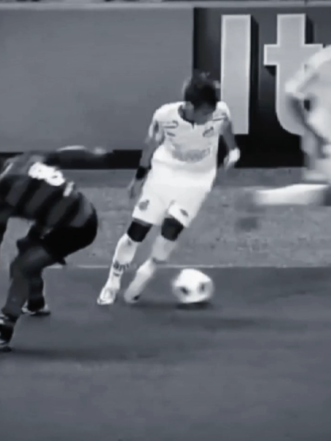 💭😔 #ney #neymarjr #neymarjr10 #nrymar10 #neymar 