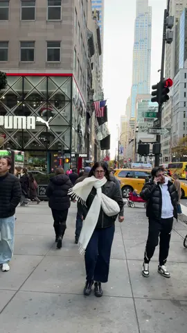 @newyorkhere – aesthetic NYC walks & vibes. ✨ Explore urban streets, culture & hidden corners 🌆 Daily New York lifestyle videos & city rhythm 🎥 For dreamers, creators & lovers of city aesthetics