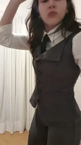 último com essa roupa