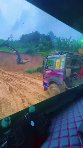 Ga mạnh lên😂😂@🌲 Đỗ Huy 🌲 #mưabuồn #xuhuongtiktok 