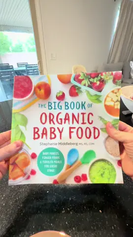 Making my baby her favorite purée 🍠 @Grownsy baby food maker is a game changer!  #firsttimemom #babymilestones #babypuree #5monthsold 