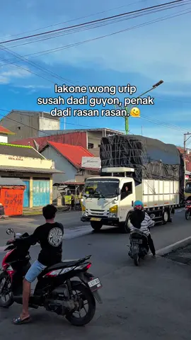 Morning person ya mas git @MasGiit'05  #truck #fyppppppppppppppppppppppp #nanasmadu #nanasmadupemalang #truckmaniaindonesia 