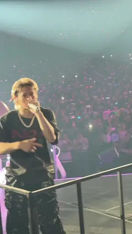 #Niらいぶ #平野紫耀 Number_i_LIVETOUR2025 宮城day2昼のしょおさん。神宮寺さんのこと追いかけてたらきゃーって聞こえるからカメラ向けたら目そらされた気まずっwww