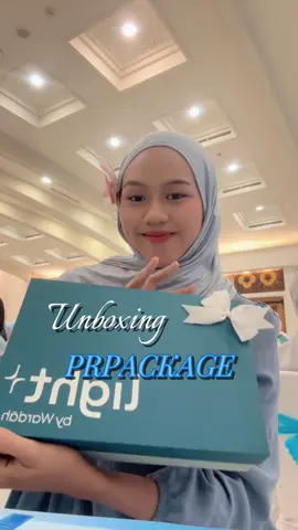 yuhuuu unboxing prpackage dari @LightPlus.beautystore  @Wardah Beauty Official  #lightplusbeautystore #lightsquad #wardah #affiliate #lightplusfacewash 