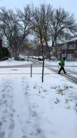 Montréal aujourd’hui , j’étais pas prêt 😬 ❄️❄️ #neige ##pourtoii #canada_life🇨🇦 