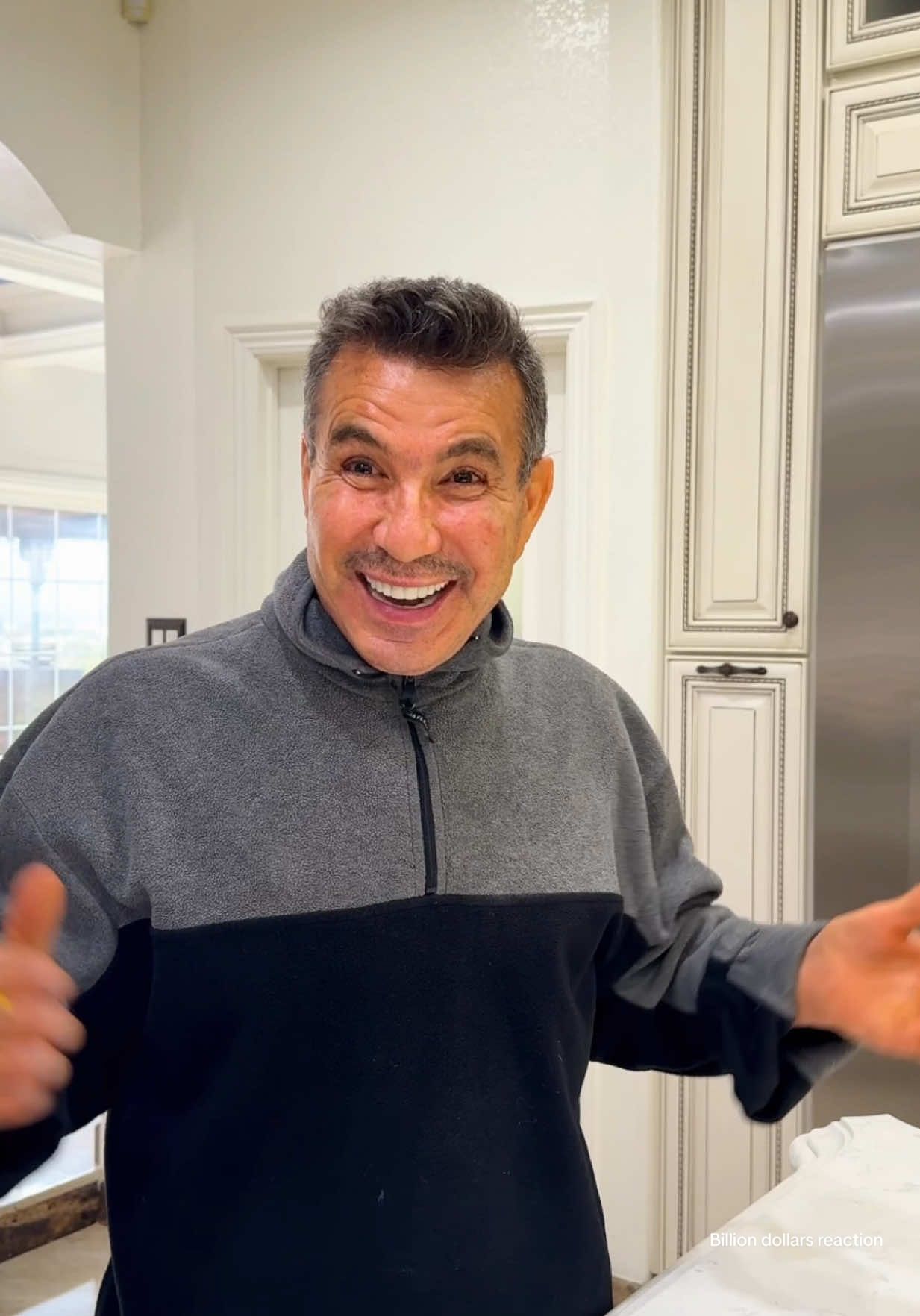 What would you do for a billion dollars? 😂 @Four Star Films Middle East #keemokazi 