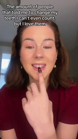 I could not imagine myself with a different smile and I don’t want to be the same as everybody else. This is what makes me, Me! #wabisabi #beauty #teeth #fyp #selflove 