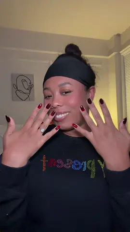 My first Olive and June set. This color is Obsessed Velvet. I think I’ll be doing these more often! #oliveandjune #nails #nailtransition 