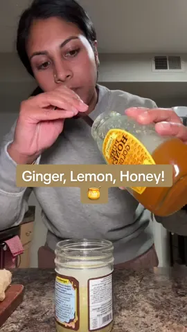 Immune concoction to the rescue!! 🫚🍋🍯 #immunesupport #immunesystem #naturalmedicine #fyp #foryoupage 