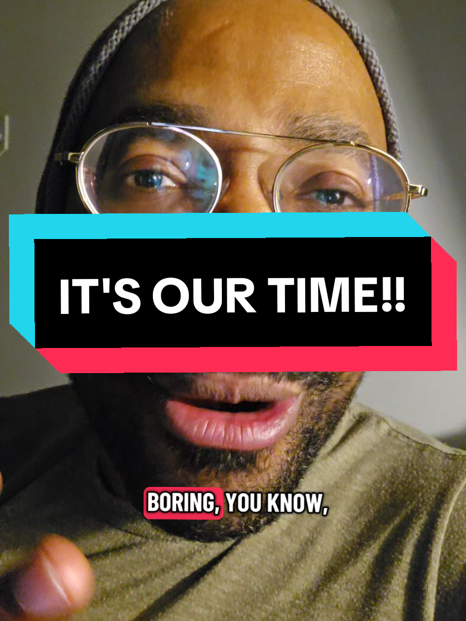 Only WE can see the magic! 😂🎄😏 #christmas #astigmatism #christmastree #christmaslights #fyp 