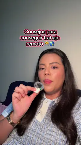 ✨ ¿Quieres conseguir trabajo remoto? Aquí te dejo 3 consejos que nadie te dice, pero que hacen TODA la diferencia 👇 1️⃣ Aprende inglés No necesitas ser nativo, pero sí lo suficiente para entrevistas, correos y trabajar con equipos globales. El inglés te abre puertas que ni sabías que existían. 2️⃣ Aguanta la crítica y el rechazo Aplicar a vacantes es un camino con muchos “no”, feedback duro y silencio incómodo… pero cada intento te acerca al “sí”. 3️⃣ Busca el puesto correcto No apliques a lo loco. Investiga, filtra, y apunta a roles que realmente encajen con tus habilidades y tu portafolio. Calidad > cantidad. 💻🌎 Trabajar remoto es posible si te preparas y te mueves con estrategia. ¿List@ para intentarlo? 🚀