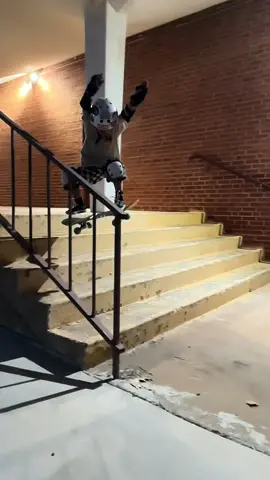 How many kids can take a slam like that and keep pushing? Skater kids are the toughest kids 💪 #Skateboarding #skate #7years #miniripperz #nevergiveup 