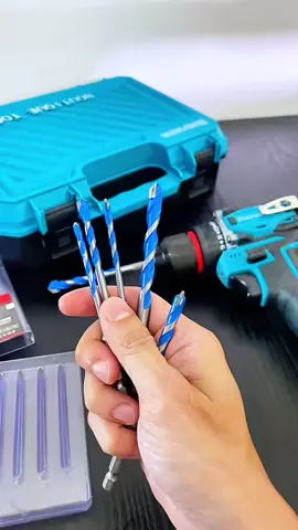 Heavy duty driver bit set yang sesuai pakai untuk semua jenis impact driver & impact drill. Exclusive daripada Dagmara. 🔥🔥 #driver #bit #driverbit #screwdriverbit #drill  