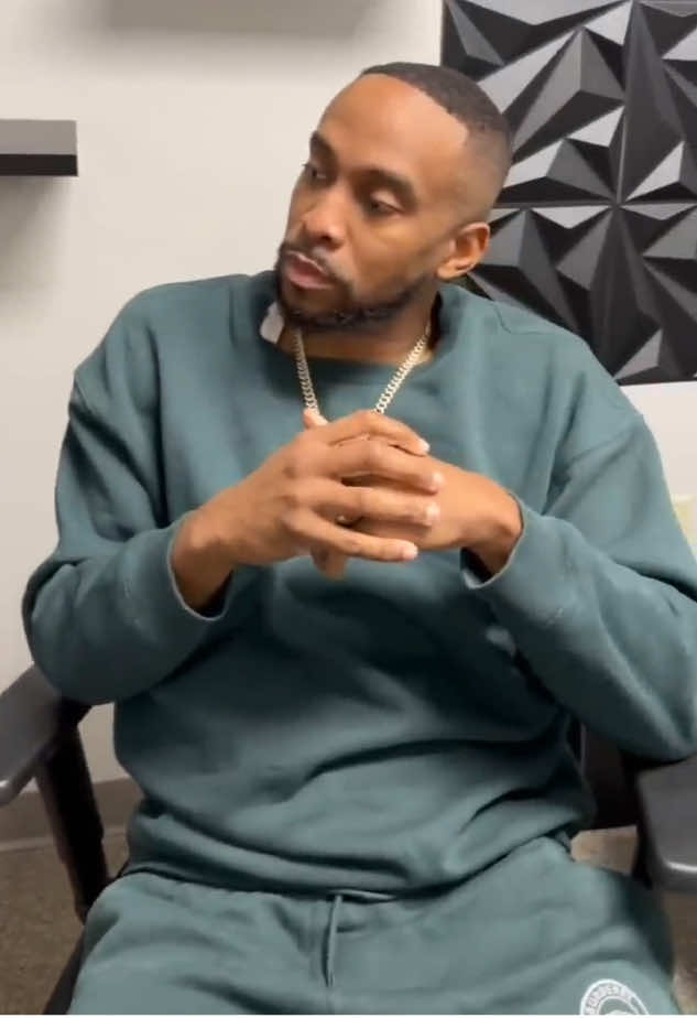 Candace reminds Chase he doesn’t have her back #kountrywayne #kountrywaynecomedy #kountrywayneskits #kountrywaynenewvideos #skit 