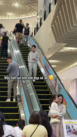 Mùa này thích mặc set bộ vaiz ae ạ #setboni #setbothudong #xuhuong 