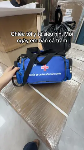 Chiếc túi y tế siêu hịn. Mỗi ngày em bán cả trăm #benhvien #xuhuong #trending #yte #testcum 