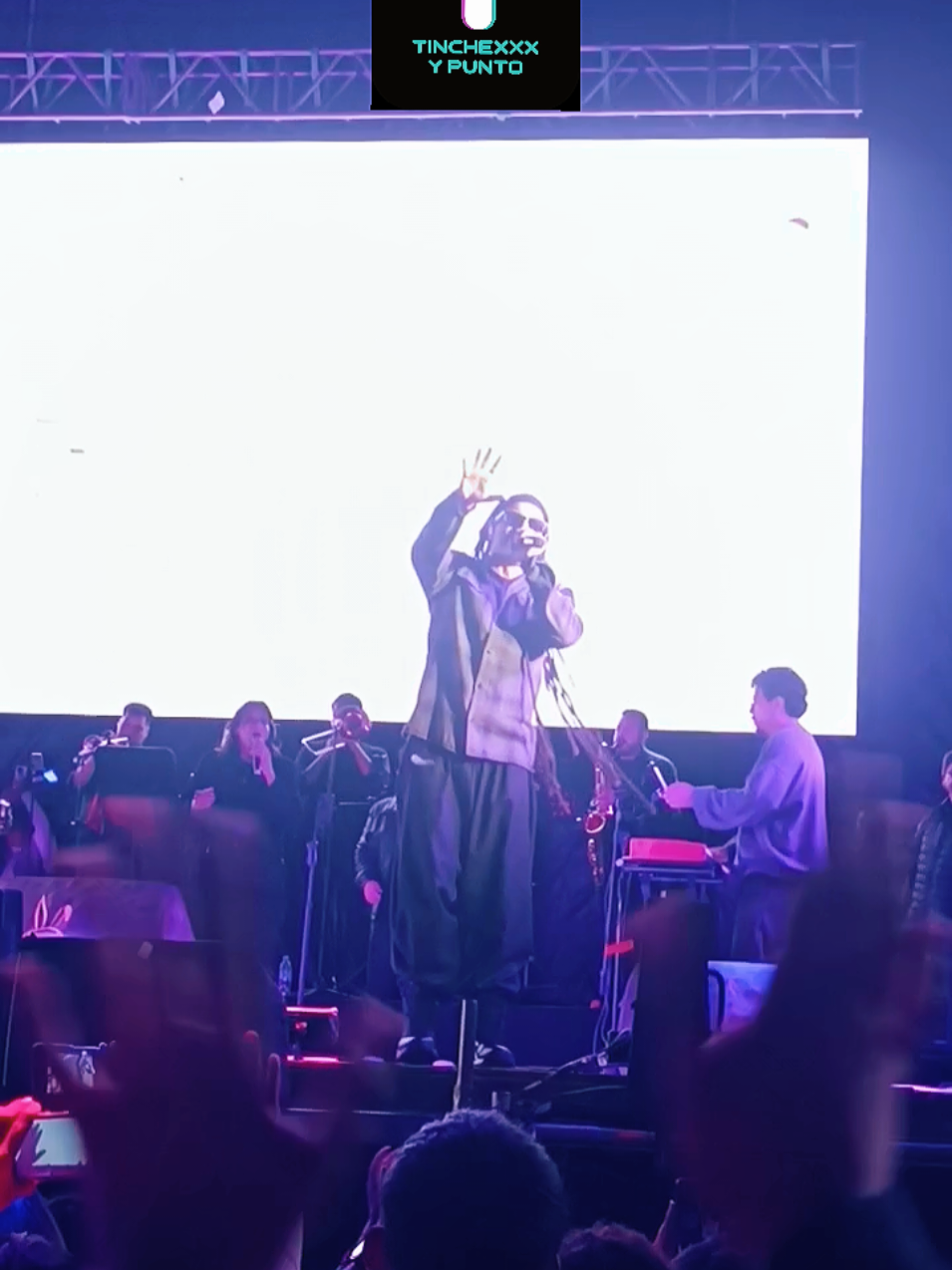 @hueydunbar derrochó talento en su concierto en Bolivia  #concierto #hueydunbar #exito #laquieroamorir #lapaz_bolivia🇧🇴 @SHOWTIME.bo 