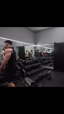 “Calma ai chefe”🤣 #ganley #GymTok #juliobalestrin #julionalvarez 