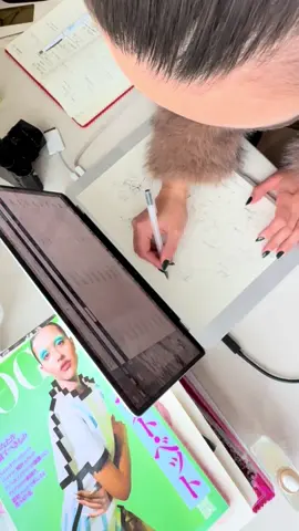 #creativedirector #businessowner #nyc #floraldesigner #landscapedesign 