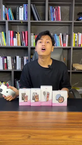 M4 – Premium Display untuk Konten Lebih Presisi! M4 kasih layar belakang yang lebih jernih buat lihat angle, ekspresi, dan posisi tubuh secara real-time saat pakai kamera belakang. Buruan sebelum kehabisan! #clickclickid #m4 #magsafe #gadget #fyp 