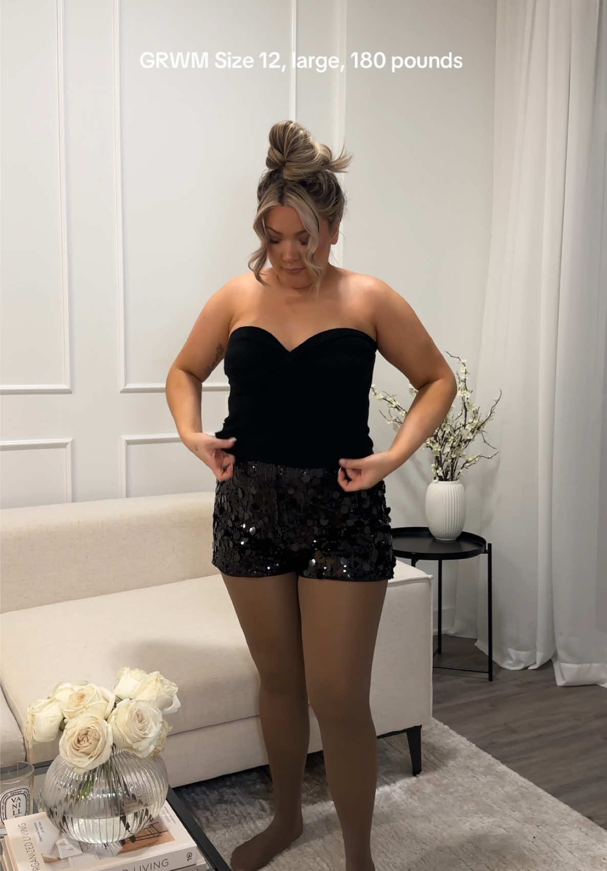 Christmas outfit, Christmas outfit inspo, Holiday outfit, Holiday outfit inspiration, Festive fashion, Christmas style, Winter outfit ideas, Winter fashion inspiration, Holiday season style, Christmas aesthetic, Cozy outfits, Winter style, Christmas OOTD, Festive OOTD, Holiday glam, Holiday looks, GRWM #midsize 