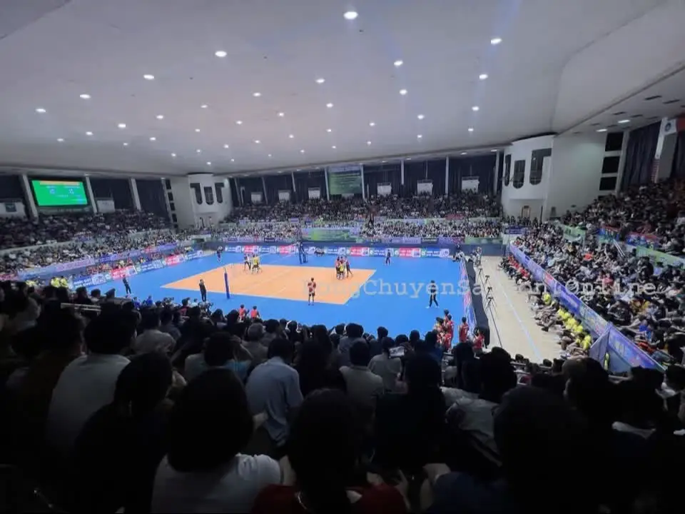 Hà Tĩnh đăng cai Vòng 1 Giải bóng chuyền VĐQG 2026 từ ngày 5-19/4  Mặc dù không có đội chủ nhà nhưng niềm đam mê bóng chuyền của người dân ở đây đã được kiểm chứng qua nhiều giải đấu và sẽ dự kiến lấp đầy khán đài NTĐ#bongchuyenvietnam #volleyball #vnvolleyball #vietnamvolleyball #bongchuyen 