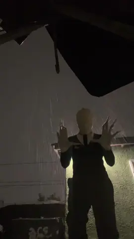 WATERBENDING 🌧️! #slenderman #dance #rain #tyla #chanel 