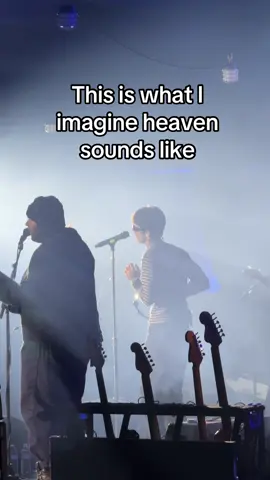 I love finding new music that sounds good, The Neighbourhood #Newmusic #sound #vibes #music #band 